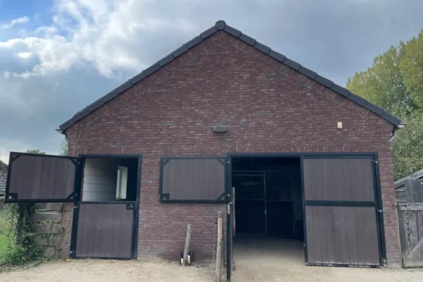 schijndel staldeur loopstal paddockparadise paardenstal buitenstal1