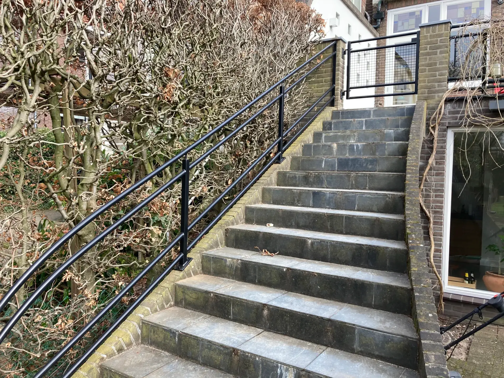 Vught poortje trapleuning3
